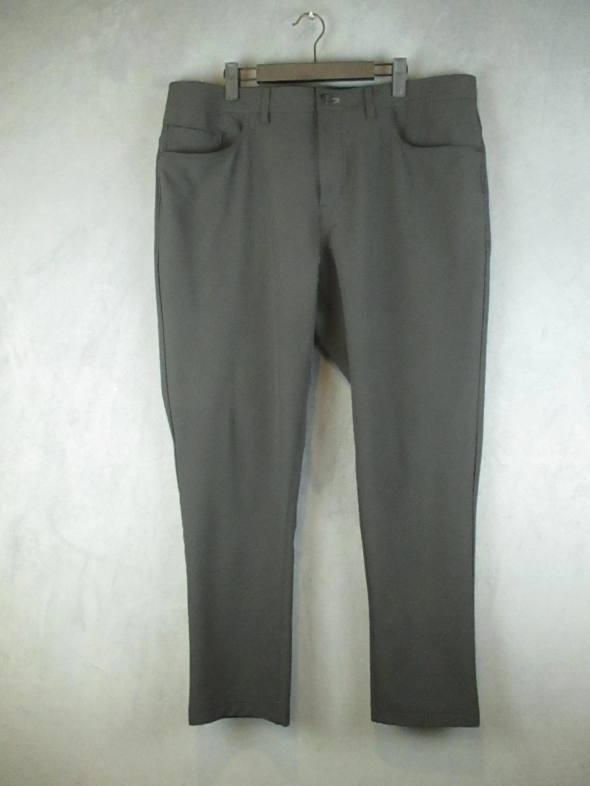 Public Rec Pants Mens 38x32 Black Workday Slim Fit Stretch Casual Performance