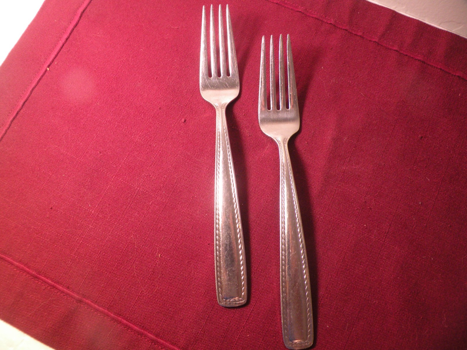 Reed & Barton Tavern 18/10 Stainless Steel Flatware 7 1/8"