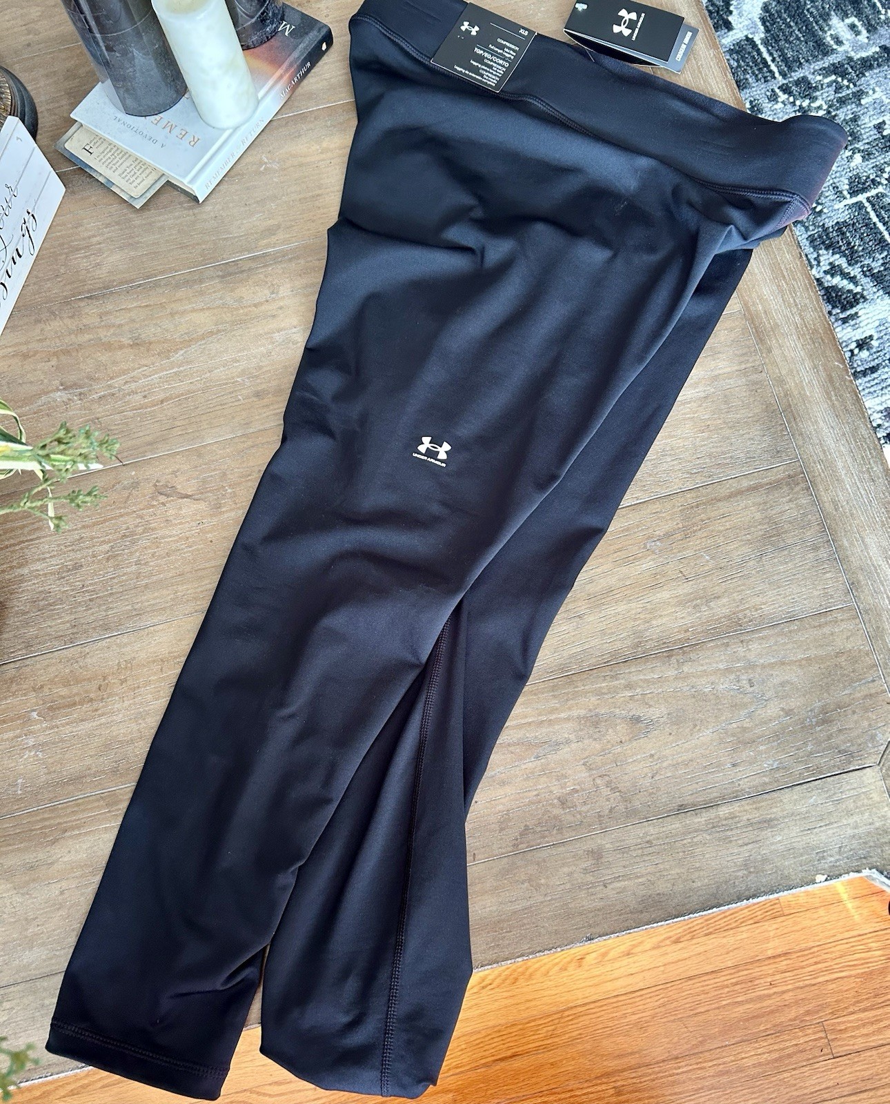 Brand New Women's XLS Under Armour ColdGear Compression Pants-Tag Included