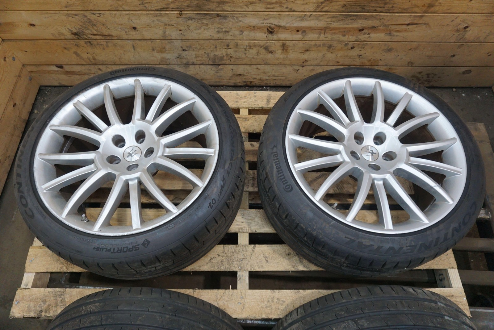Set Front 20x8.5" & Rear 20x10.5" Wheel 245754 Maserati Granturismo 03-14 *Note