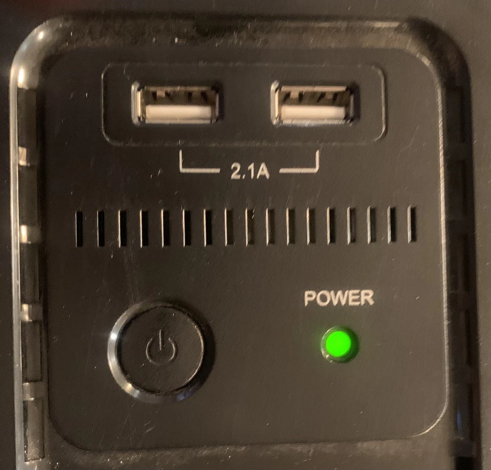 CyberPower ST900U Power Supply Battery Backup 900VA/500W 12 Outlets/2 USB Ports - Image 3 of 4