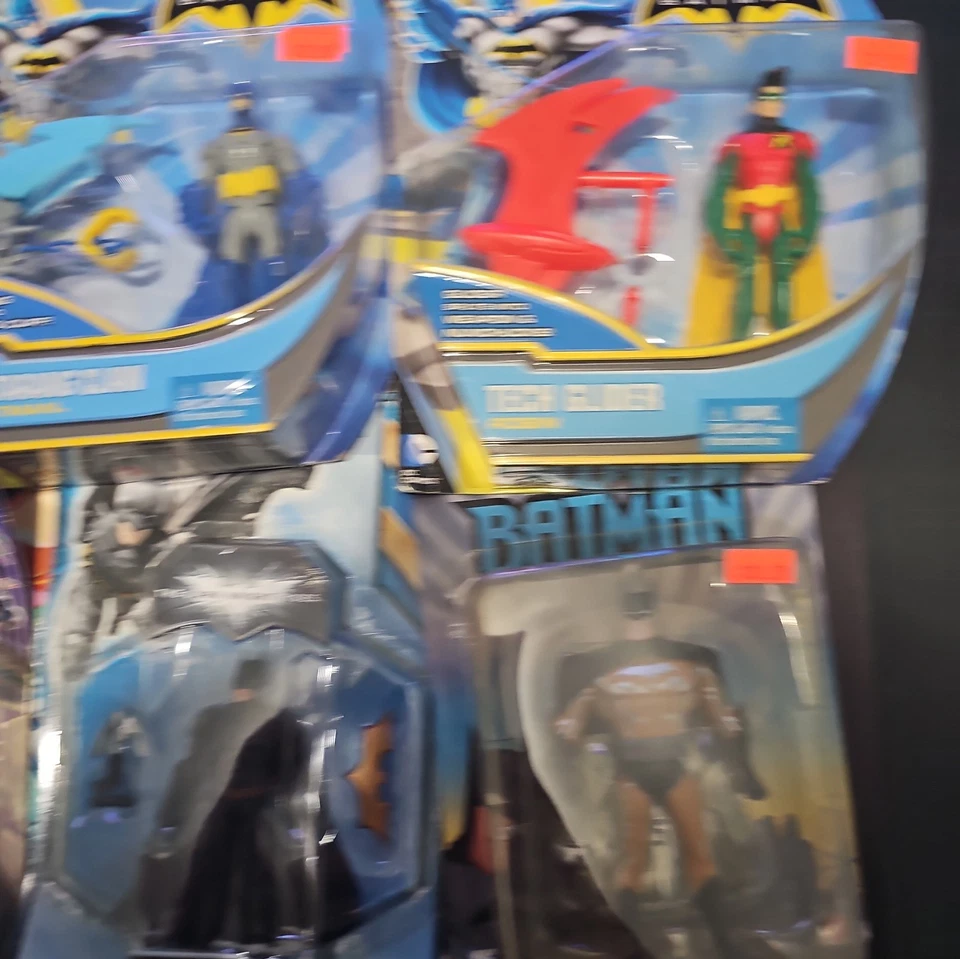 LOTE DE 7 MINI FIGURAS DE ACCIÓN ALEATORIAS DE DC COMICS BATMAN SUPERMAN ROBIN Foto 2 de 4