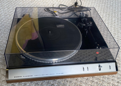 Sanyo Plus Q50 Vintage Turntable