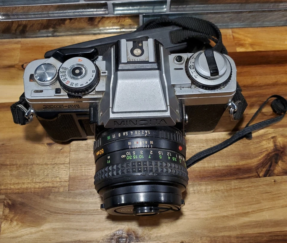 Cámara Minolta XG-M 35mm con 2 objetivos, zoom 50mm, 80-200mm. Sin batería Foto 2 de 4