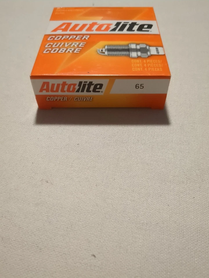(4) Bujías de resistencia de núcleo de cobre Autolite 65 Foto 2 de 3