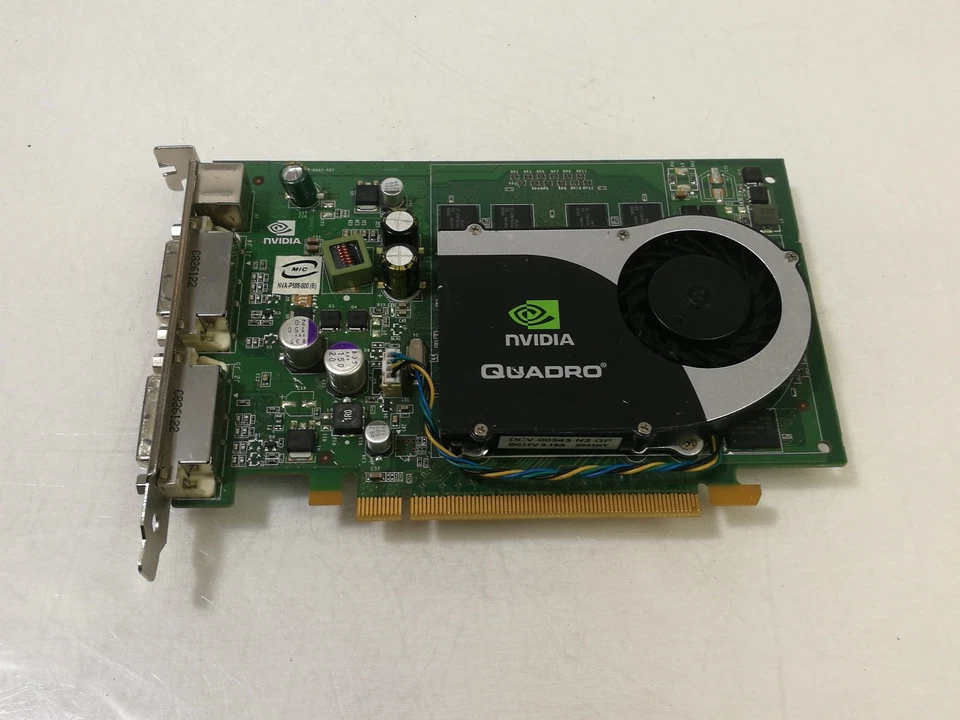 PNY NVIDIA Quadro FX 1700 512MB GDDR2 Video Graphics Card VCQFX1700-PCIE - Image 2 of 4