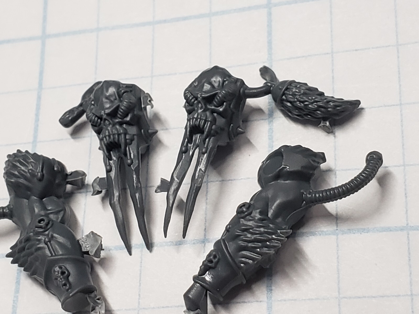 40k Space Wolves Bits Wulfen Skull Engraved Frost Claws #69 | eBay