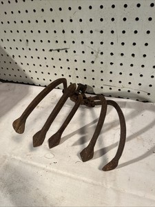 5 Tine Farm Rake Spade End All Metal Garden Digger Wall Hook Hanger Vintage Tool