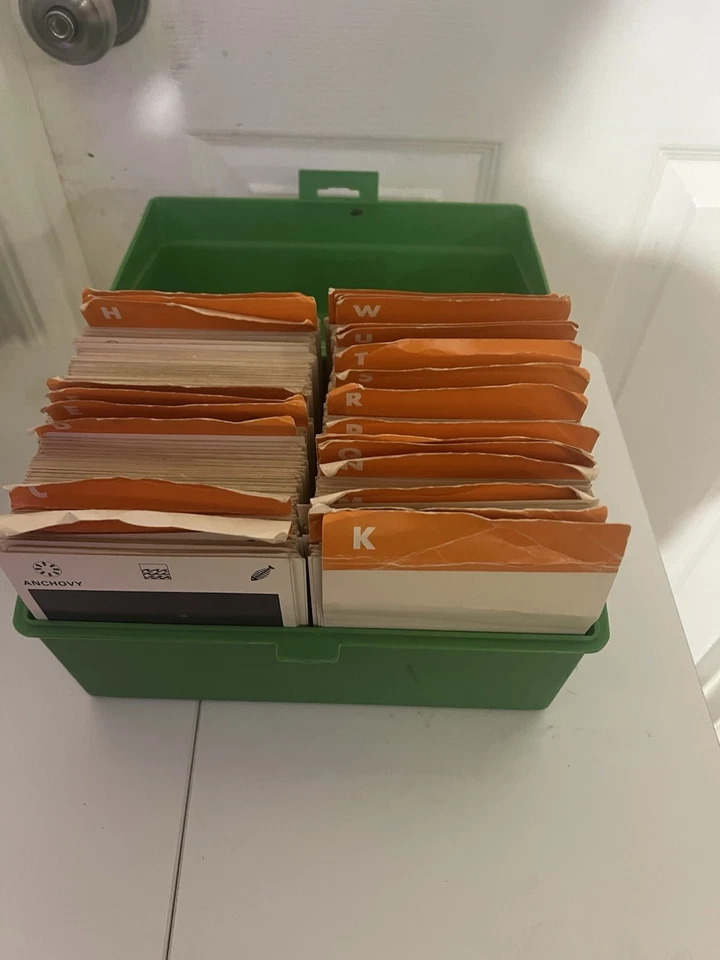 Tesoro de Vida Silvestre Ilustrado DE COLECCIÓN Varios Cientos Tarjetas y Estuche de Datos de Animales Foto 3 de 4