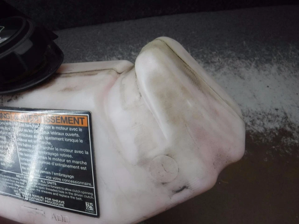 14 Polaris RMK Pro 800 Oil Canister Jug Bottle Tank 118G - Image 3 of 3