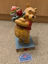 Disney Traditions Figurine -  Winnie The Pooh - Friendship Bouquet