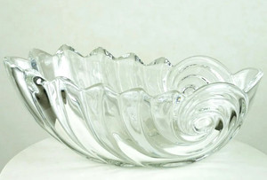 Vtg MIKASA Clearwater Nautilus Shell 14” Handblown Crystal Bowl made in GERMANY