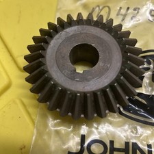 John Deere M42508 Gear