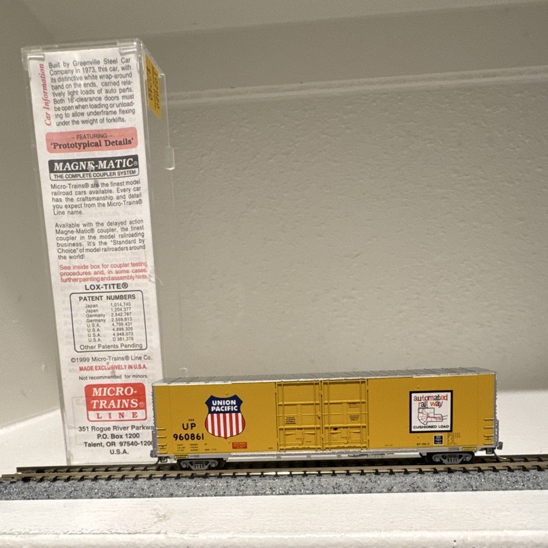 Micro-Trains Line N Gauge 1:160 Union Pacific 60' Box Car Ready-to-Run 102020