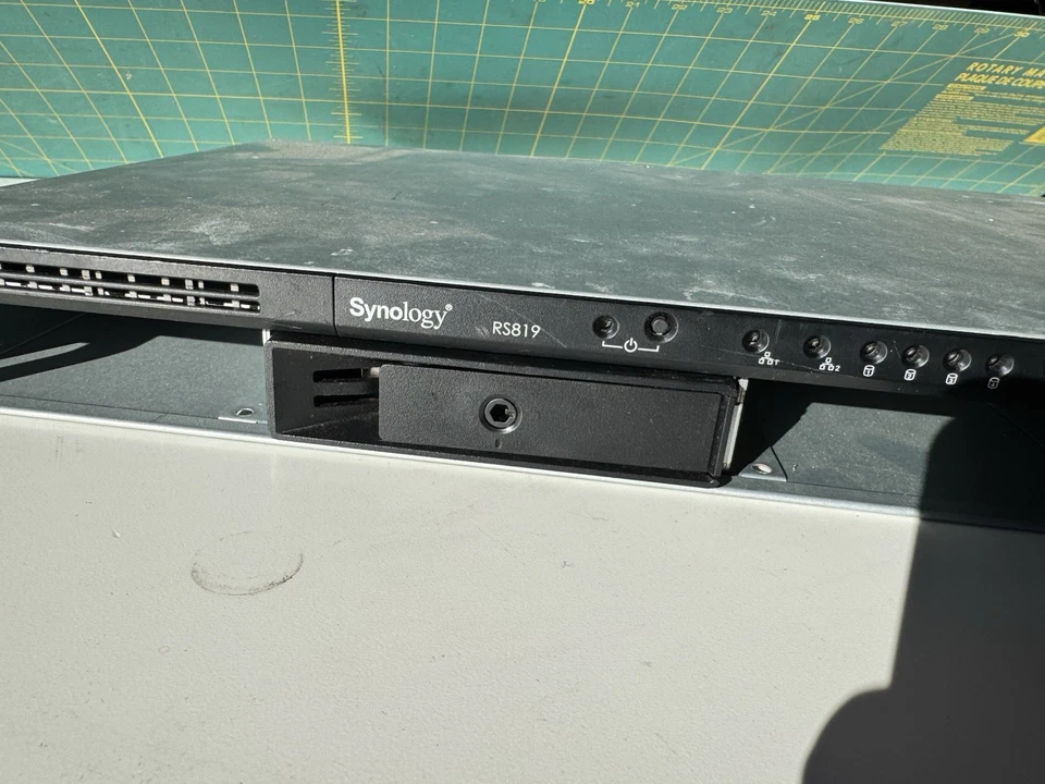 Synology RS819 RackStation 4-Bay NAS Storage Array Used Good Condition 1tb HDD - Image 2 of 4