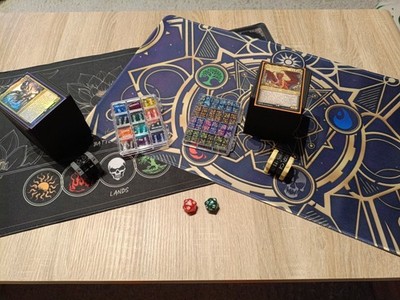Einsteiger Komplettset- Magic The Gathering - 2 Commander Decks Mit viel Zubehör