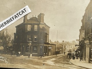 1911 RP POSTCARD ST MARGARETS ROAD & CROWN ROAD TWICKENHAM LONDON PUB HOTEL SHOP