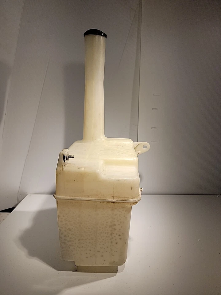 Depósito de líquido de lavadora de repuesto para Toyota Solara 2006 Foto 3 de 4