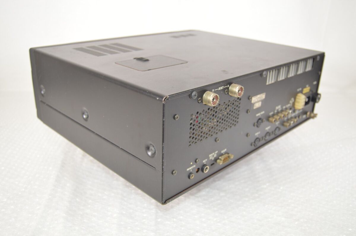 Yaesu FT-1000MP Enhanced Digital Signal Processing 100W HF Yaesu FT-1000MP Enhanced Digital Signal Processing 100W HF