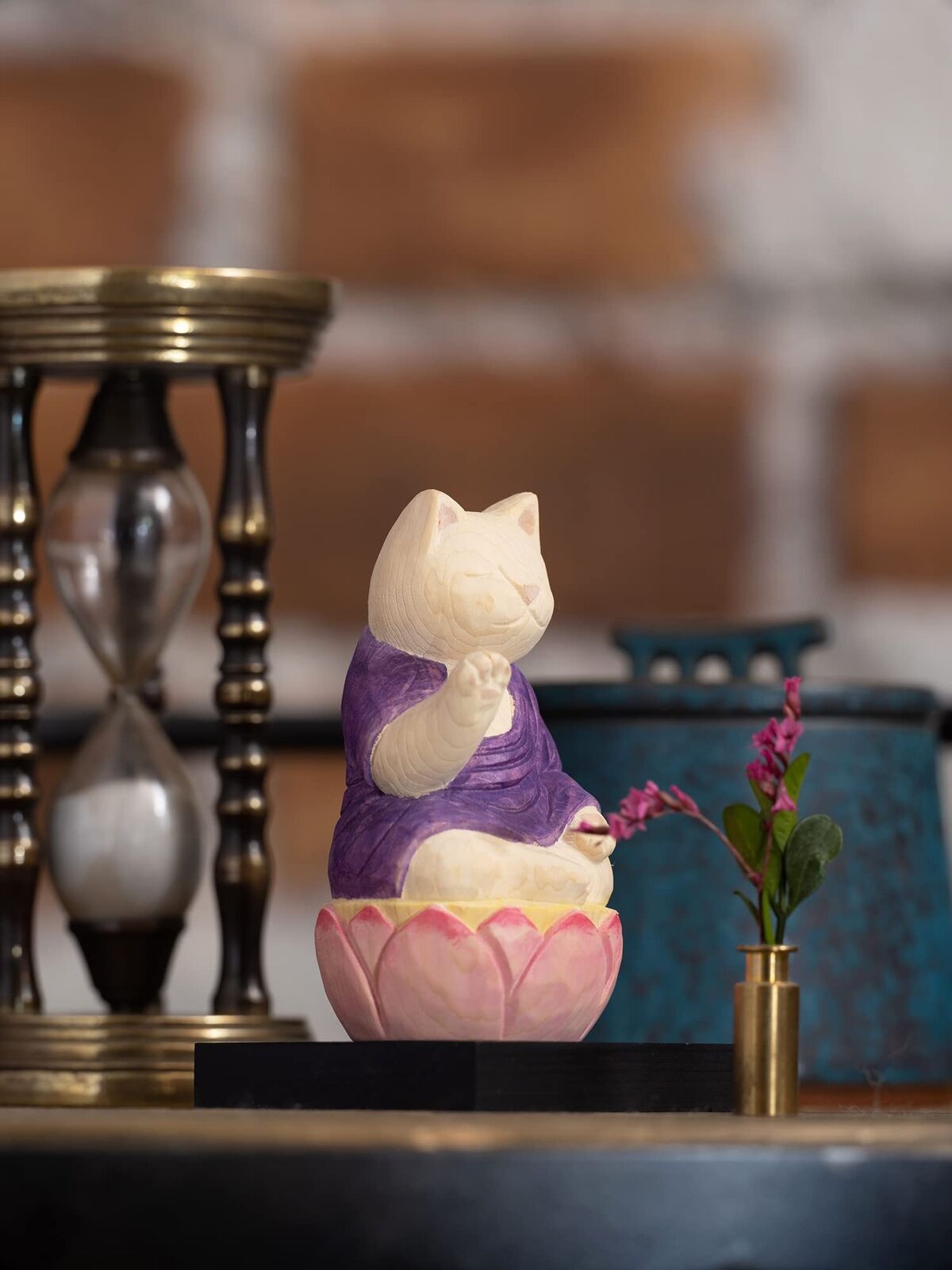 Cat buddha Amida Nyorai (guardian deity of the Year of the D... Ships