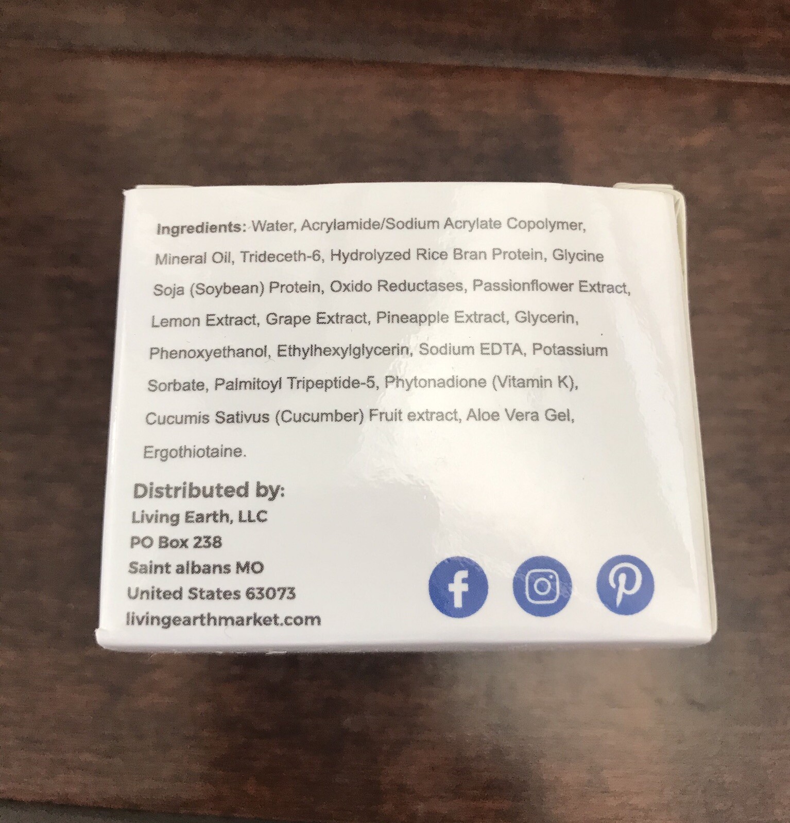 one living earth eye cream