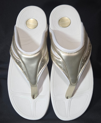 Comfortview Women's Size-12M Sporty Gold Sandals Thong Shoes Slip on