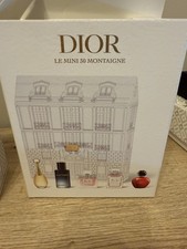 Dior le Mini Montaigne Advent Calendar Fragrance.            