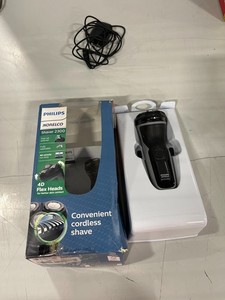 Philips Norelco Shaver 2300 Cordless Men's Dry Electric Shaver - S121181-USED