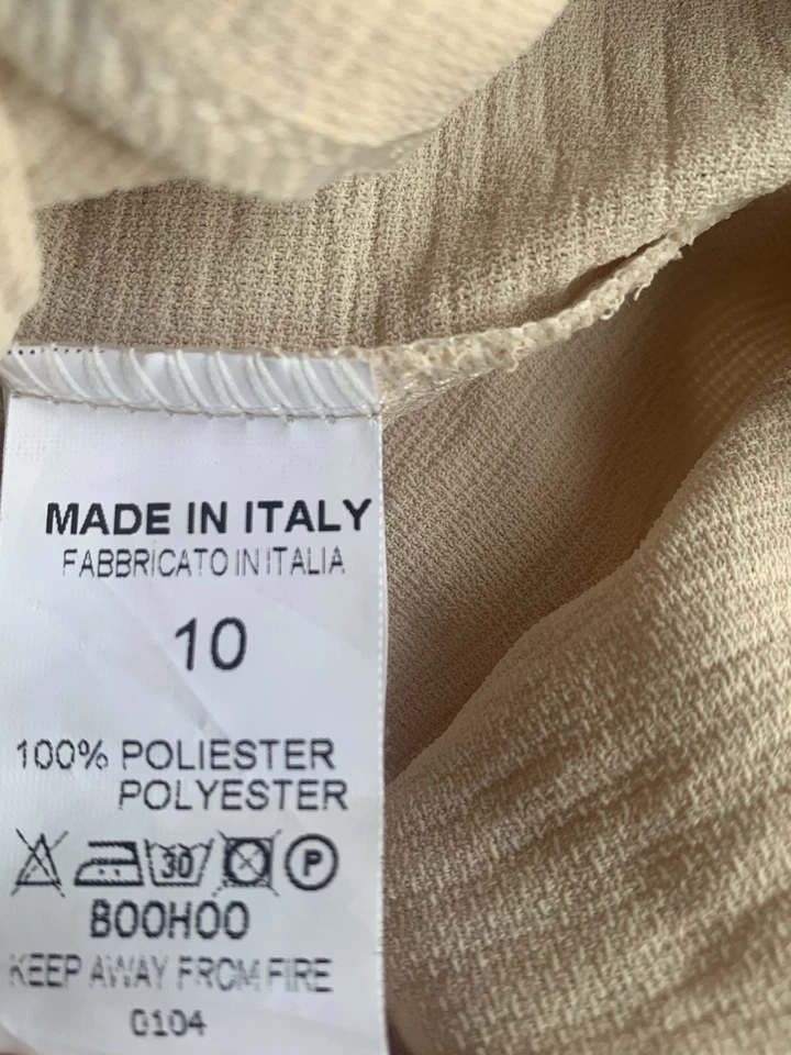 Bermuda Boo Hoo Romper Jumper Marfim Feminina 10 Manga Longa Decote V Uma Peça - Imagem 4 de 4