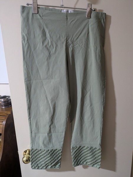 NONI B Sage Green Embroidered Hem Cropped Pants - Size M