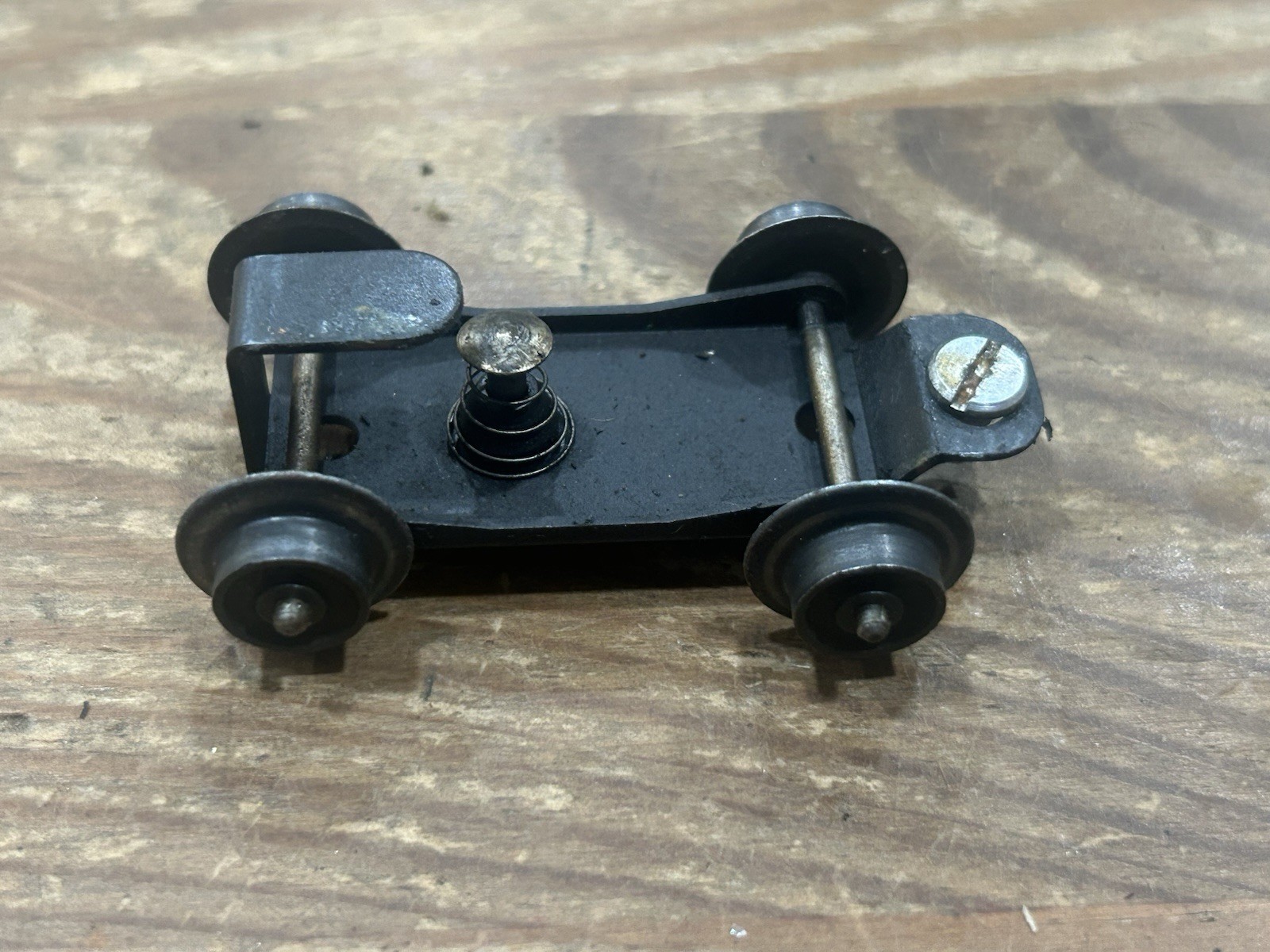 Lionel 2056 2046 646 Steam Engine Front Truck Replacement Part with Bolt  