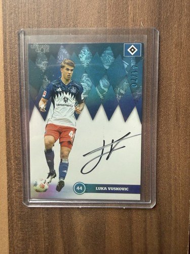 Luka Vuskovic | On-Card Auto | Blau /70 | 2025 Ultimate Dropz - Nur der HSV