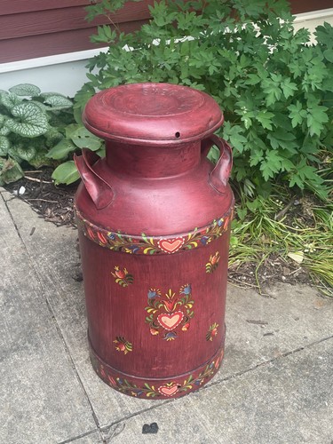 Milk Can 10 Gallon Excellent condition Country Patio Porch Condition 24"