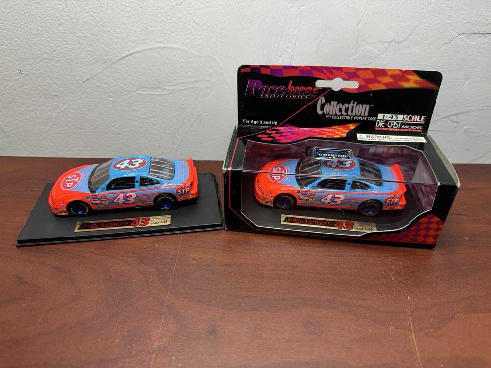 Race Horse Richard Petty 1/43 Die-Cast Model NASCAR In Plastic Case +1 Extra Car