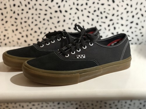 vans authentic bubble gum