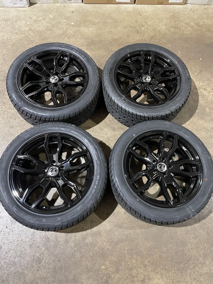 Brand new set of 18” alloy wheels and tyres Fits Vauxhall Vivaro 5x114