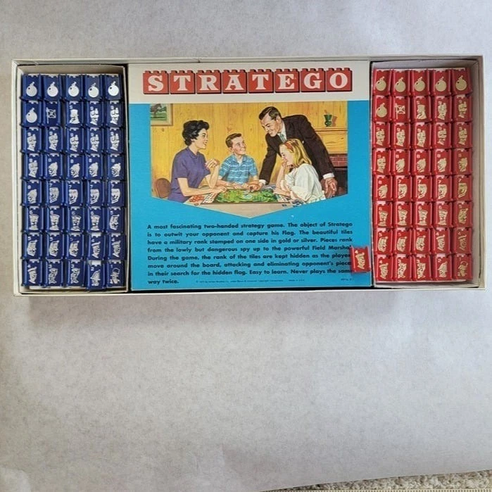 Vintage 1977 Stratego Board Game Milton Bradley Complete Strategy Game - Image 3 of 4