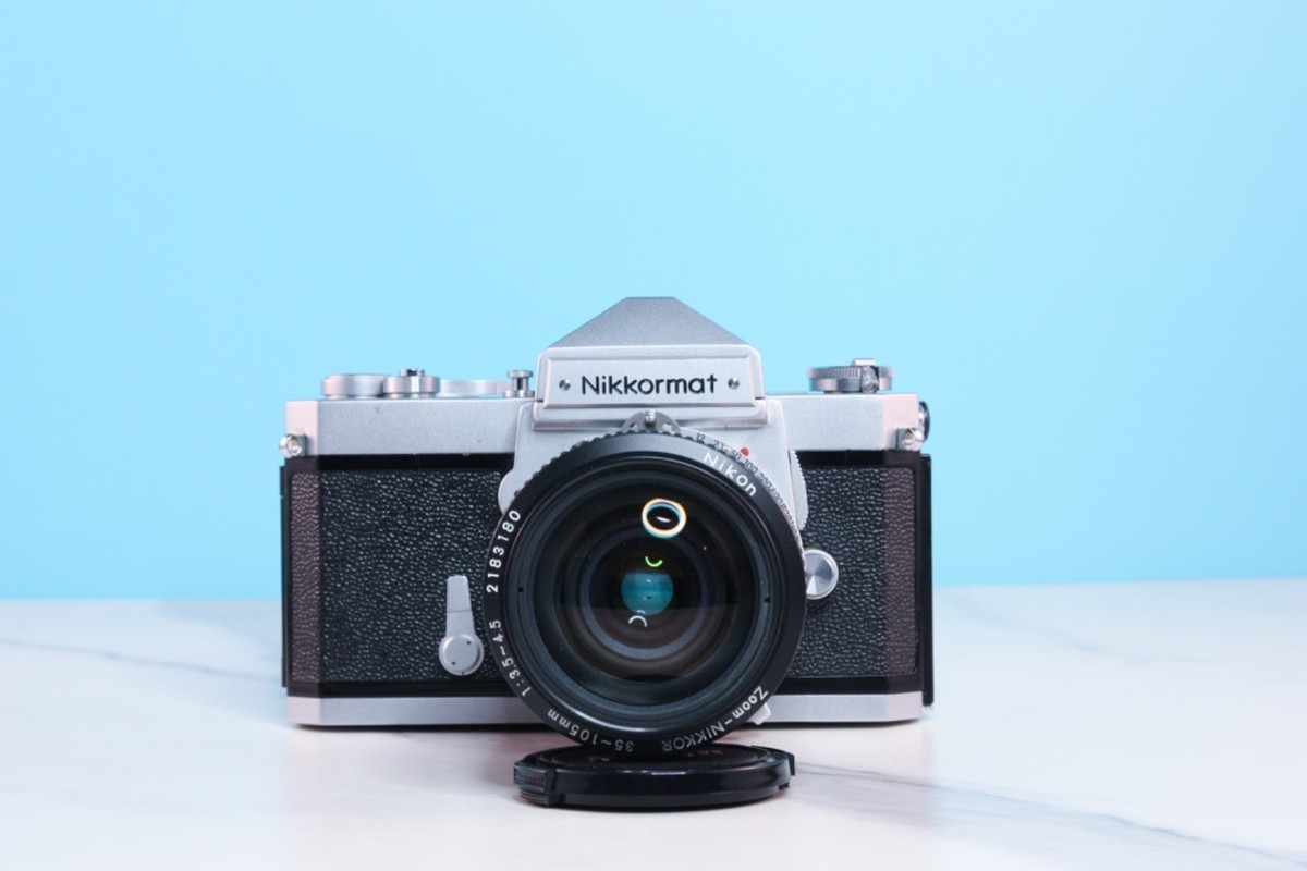 Nikomat /ZOOMNIKKOR 35-105mm (良品） Nikon Nikkormat FT 35mm film camera with 35-105 zoom lens Working