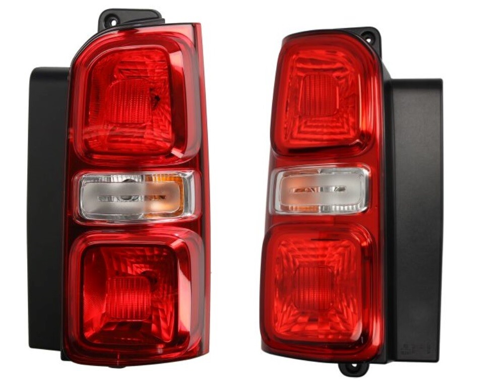 Lampe feu arriere Spacetourer Traveller Vivaro Zafira bloc optique 12V