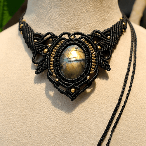 Collana Cristallo Girocollo Micro Macramè Labradorite Naturale Flash Dorato Fatta a Mano - Foto 6 di 10