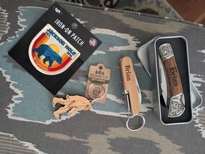 Jackson Hole WY Souvenirs w/BRIAN  POCKETKNIFE + KEY CHAIN +HUNTING KNIFE+PATCH