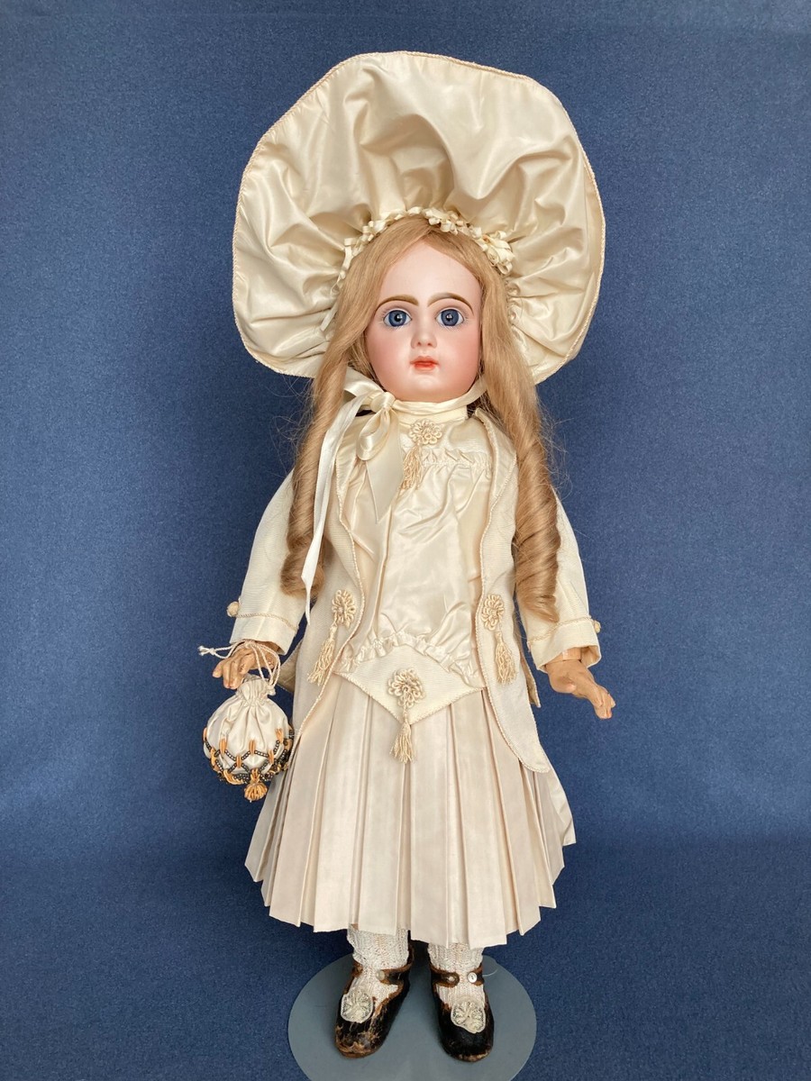 22” Closed Mouth Tete Jumeau 10, Bebe Jumeau Stamp on Torso, circa