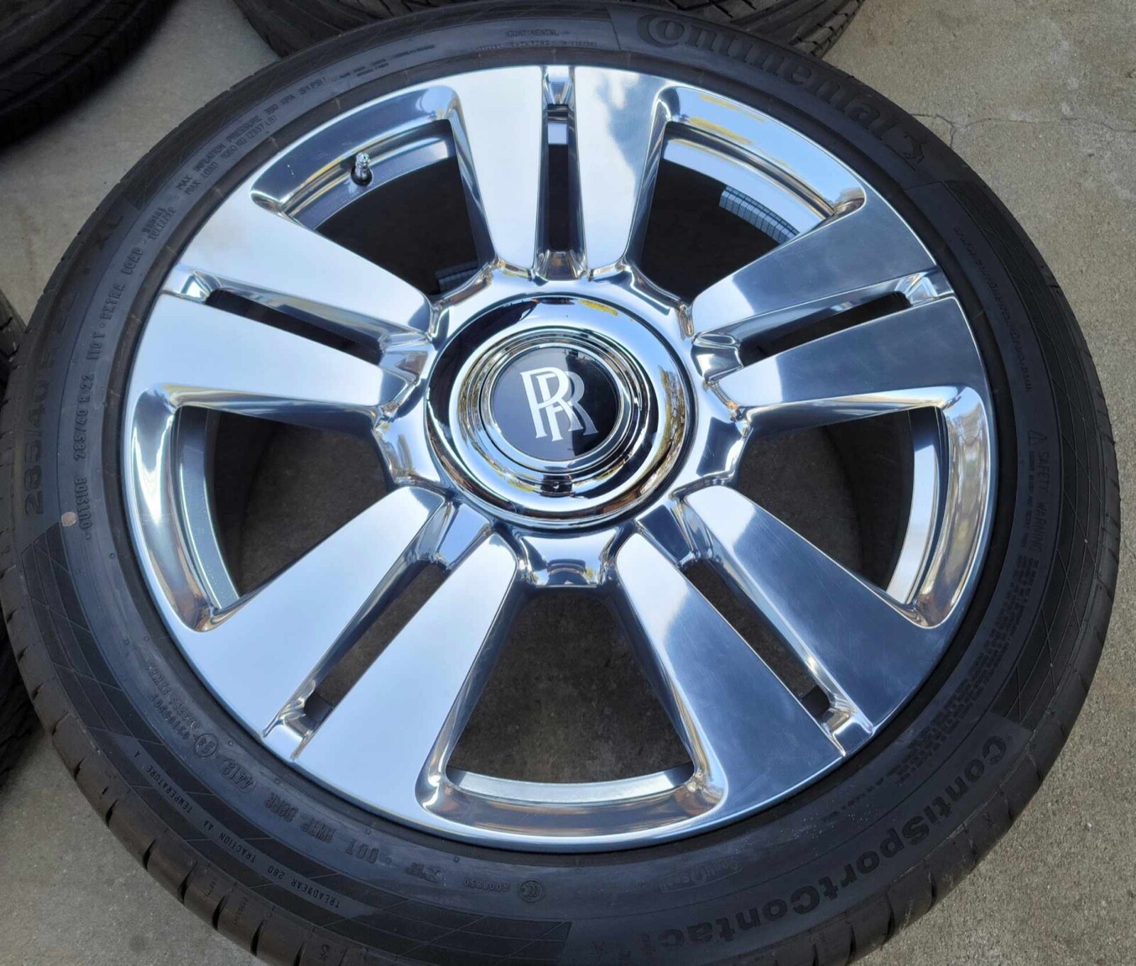 22" NEW OEM FACTORY ORIGINAL ROLLS ROYCE PHANTOM VIII CULLINAN WHEELS RIMS TIRES