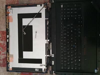 Lenovo ThinkPad P71 Pour Pièces Détachées - 16 Go RAM, I7-7700, Quadro M620 - Ne Fonctionne Pas