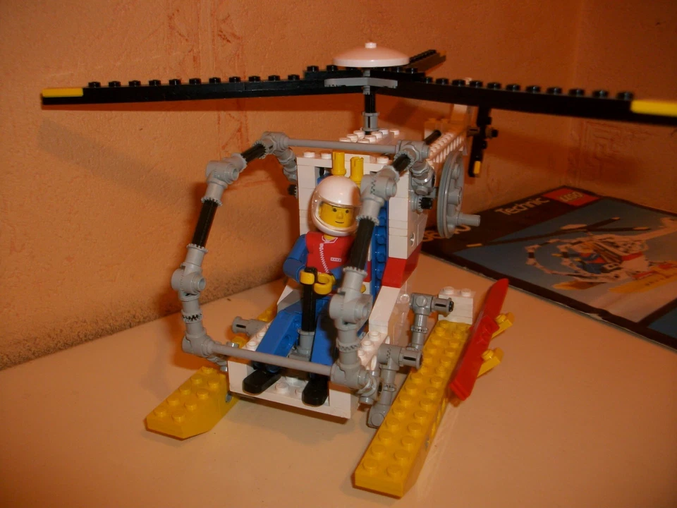 LEGO Technic 8640 Polar Copter, photo 4 sur 5