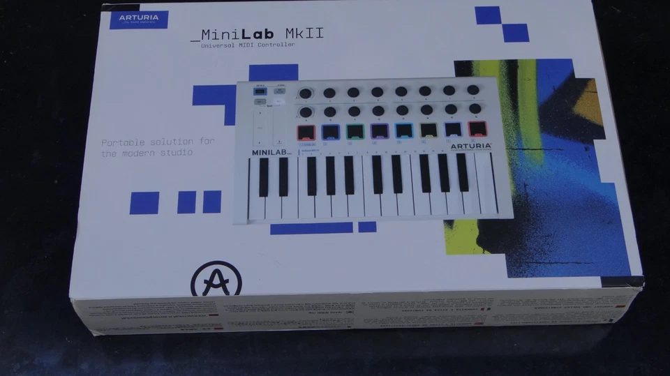 Contrôleur MIDI Arturia MiniLab MK2, 25 touches, 8 Pads, USB - Photo 2/4