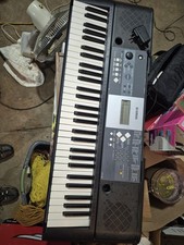 Yamaha / 61 Key Portable Electronic Keyboard / YPT-230
