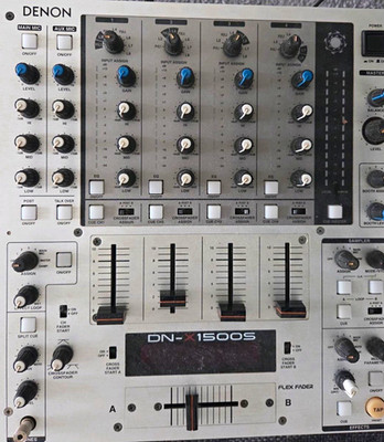 Denon DN-X1500S DJ-Mixer 4-Kanal Silber Auto-BPM, Echo/Filter, 3-Band-EQ