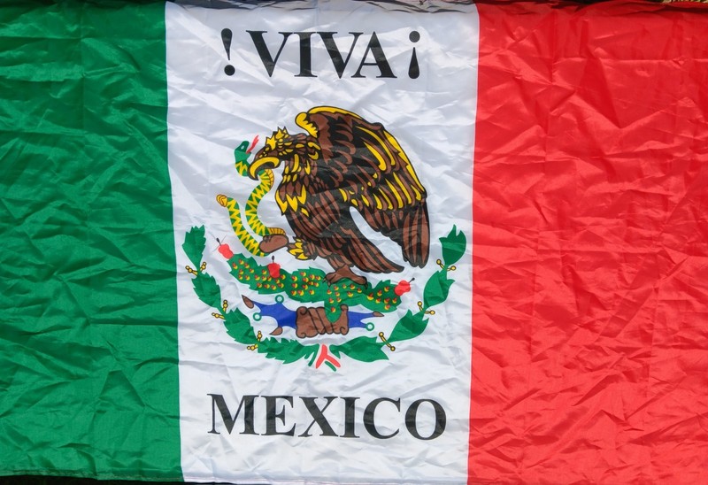 3x5 Mexican Flag with Eagle and Snake Emblem w/o grommet holes 8 available 