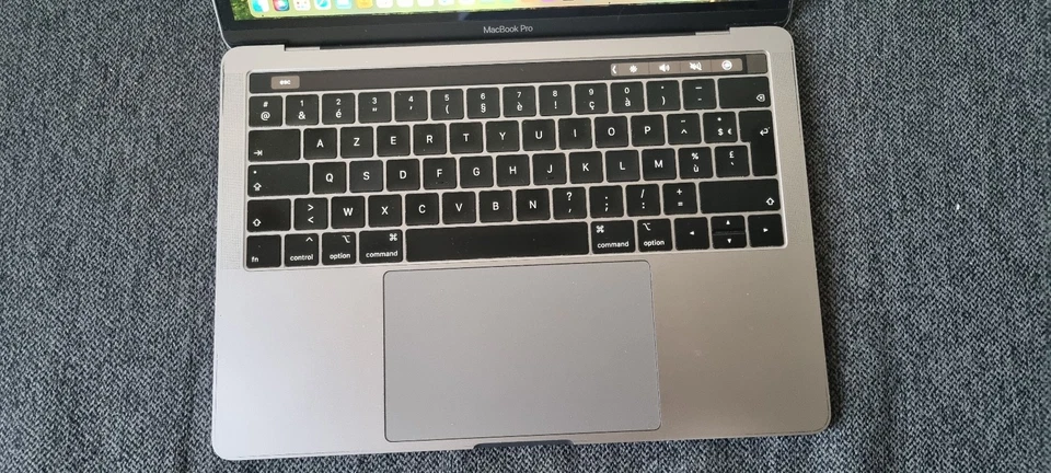 Apple MacBook Pro 13" 2018 · i7 · 16GB · 500GB, photo 3 sur 5